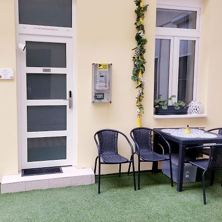 B2 apartman, mert neked a legjobb jár! Budapest Esterno foto