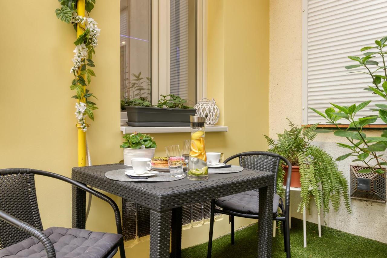B2 apartman, mert neked a legjobb jár! Budapest Esterno foto